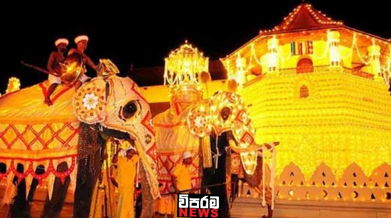 මහනුවර ඇසළ පෙරහැරේ පළමු කුඹල් පෙරහැර අද මහනුවර ඇසළ පෙරහැරේ පළමු කුඹල් පෙරහැර අද